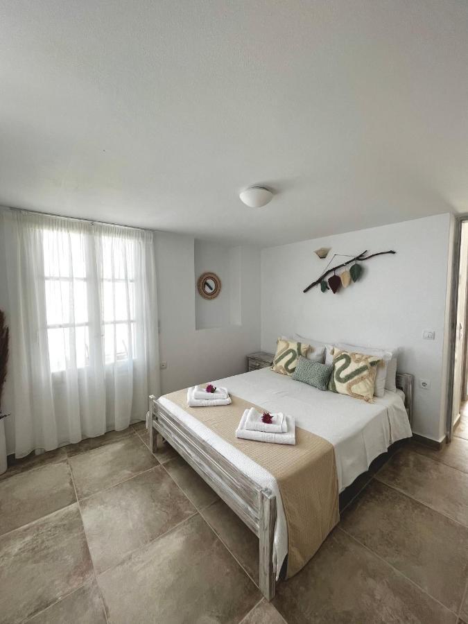 Alonistra Oia Houses Foinikiá Dış mekan fotoğraf